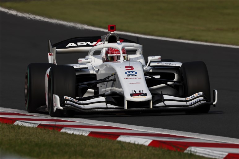 白熱の王座争い!! 国内二大レースのSUPER GTとSF、最終盤の見どころと観戦時のポイントを解説