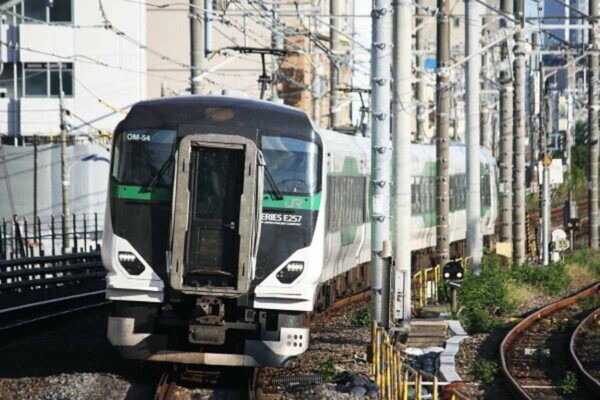 「東京駅と御殿場駅を結ぶJR特急」がいよいよ運転！ 品川駅と横浜駅にも停車 富士エリアへ乗り換えなし