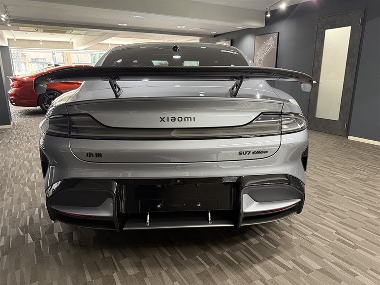 【日本導入の可能性も】ニュル最速EV、シャオミ「SU7ウルトラ」が密かに上陸してた!? 実車を見た印象は？