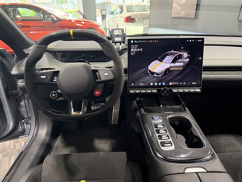 【日本導入の可能性も】ニュル最速EV、シャオミ「SU7ウルトラ」が密かに上陸してた!? 実車を見た印象は？