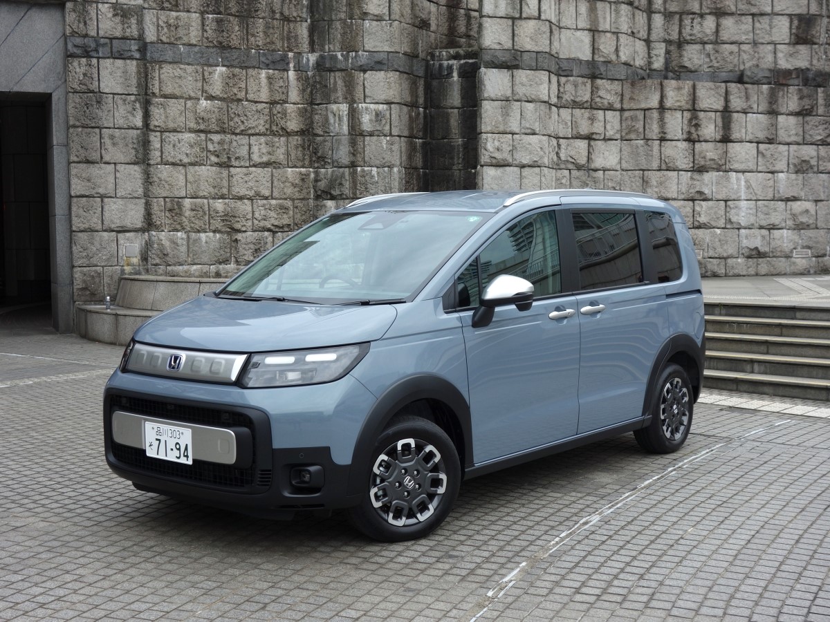 ★きばたん1★【新車外し】新型フリードクロスター・ホイール２本分★送料込み 新車外し 新型フリードクロスター 純正ホイール2本②(購入は4本