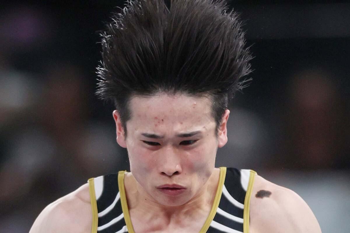 体操・金メダリスト「萱和磨」が愛車の「高級SUV」納車を報告！ ブラックな「レクサス車」どんなモデル？