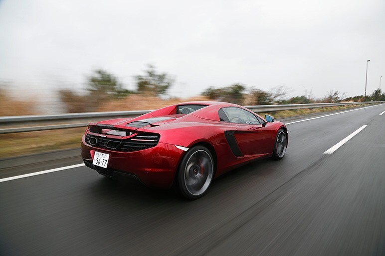 マクラーレン12Cスパイダー、クーペ同然の走り