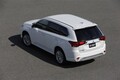 アウトランダーPHEV2019モデル発売　システムを9割刷新しEVらしさ追求