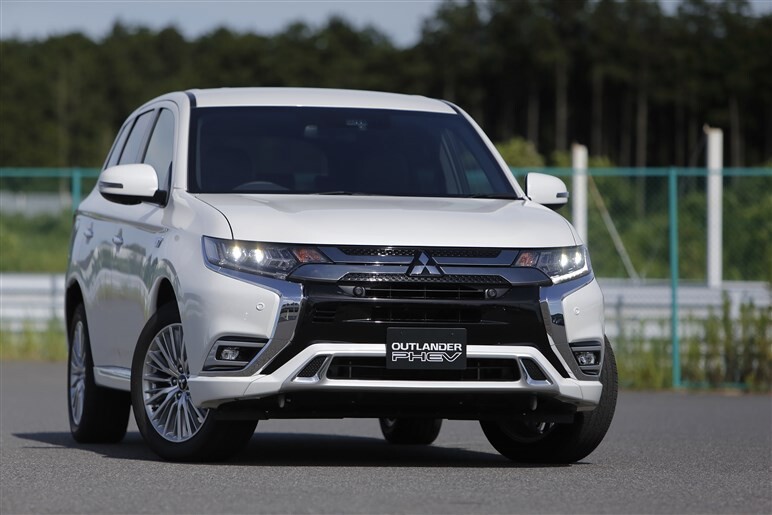 アウトランダーPHEV2019モデル発売　システムを9割刷新しEVらしさ追求