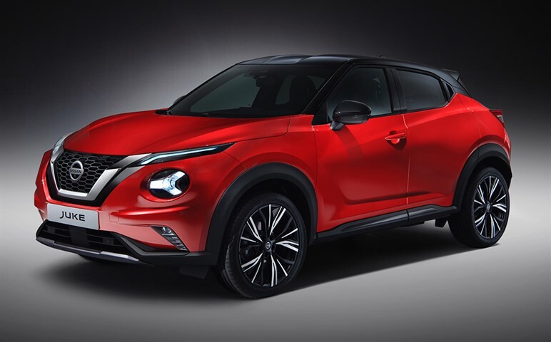 【ついにBEV化】次期日産「ジューク」テスト車をスクープ。デザインは傑作と言われた“初代”のイメージを継承。日本導入はどうなる？