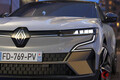 ルノー新型SUV「メガーヌE-TECHエレクトリック」世界初公開！ スタイリッシュな新EVは航続距離最大470km