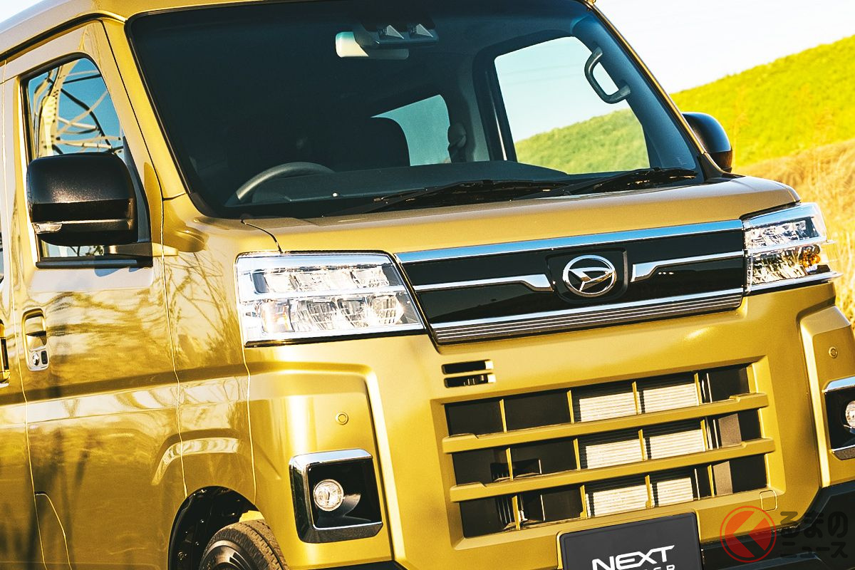 新型 アトレー車中泊仕様 がスゴイ 超贅沢な 内装 に感激 家具職人 ムリ でも実現したモデルとは くるまのニュース 自動車情報サイト 新車 中古車 Carview