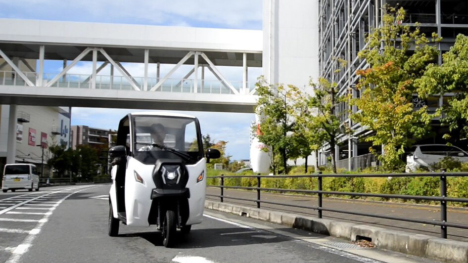 最高速度50km/h、航続距離は80km！電動トライク「VIVEL TRIKE」に高出力バッテリーを積んでパワーアップした最新モデルが登場