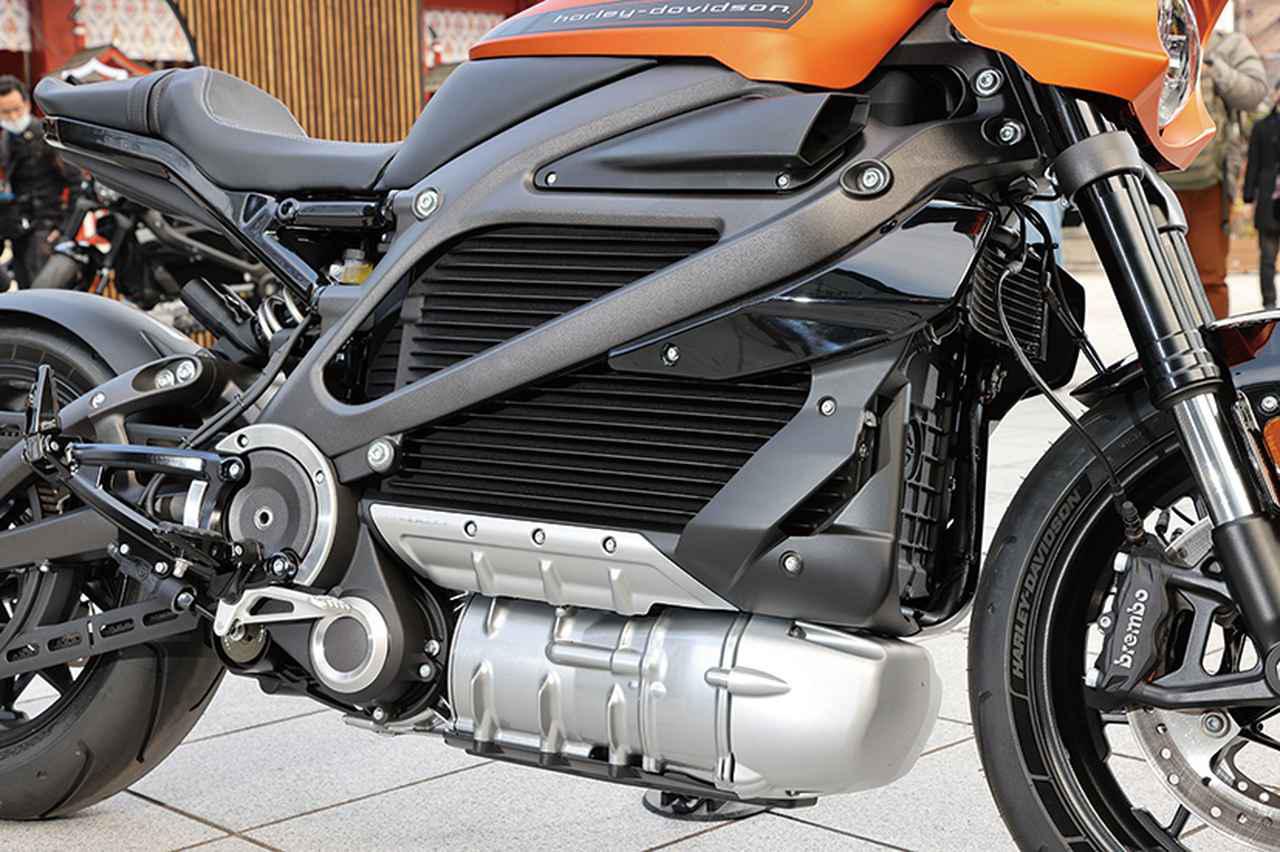 ハーレーダビッドソンの電動バイク ライブワイヤー の加速性能は1000ccスーパースポーツ並み その特徴を簡単解説 Webオートバイ 自動車情報サイト 新車 中古車 Carview
