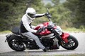 峠道も軽快にスイスイ走るクルーザー!?　V4エンジン搭載のドゥカティ新型「XディアベルV4」とは