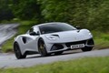 ロータス　PHEVスポーツカーの導入を検討　『エミーラ』に高出力ハイブリッド搭載も