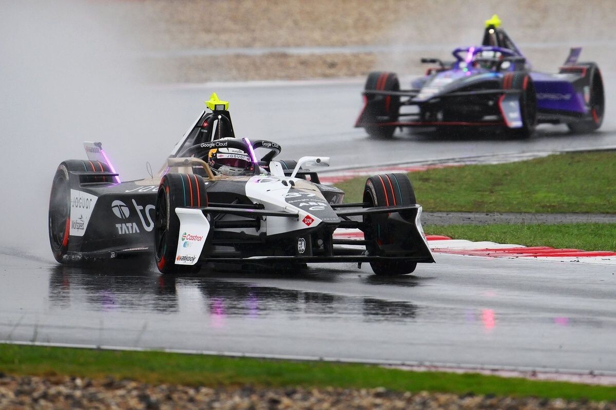 キャシディが雨の中独走で今季初勝利。日産ローランドは開幕戦以来のノーポイント｜フォーミュラE第11戦上海E-Prix