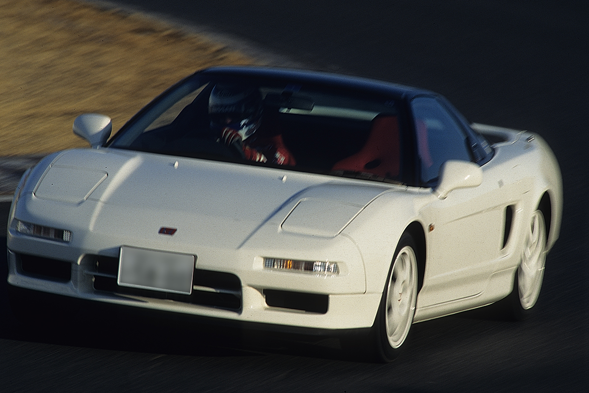 国産スポーツカーの価格高騰が止まらない 日産gt Rやホンダnsxの中古車が新車よりも値上がりした理由 Auto Messe Web 自動車情報サイト 新車 中古車 Carview