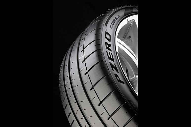 ピレリ新世代スポーツタイヤ「P ZERO」と「DRAGON SPORT」を試走