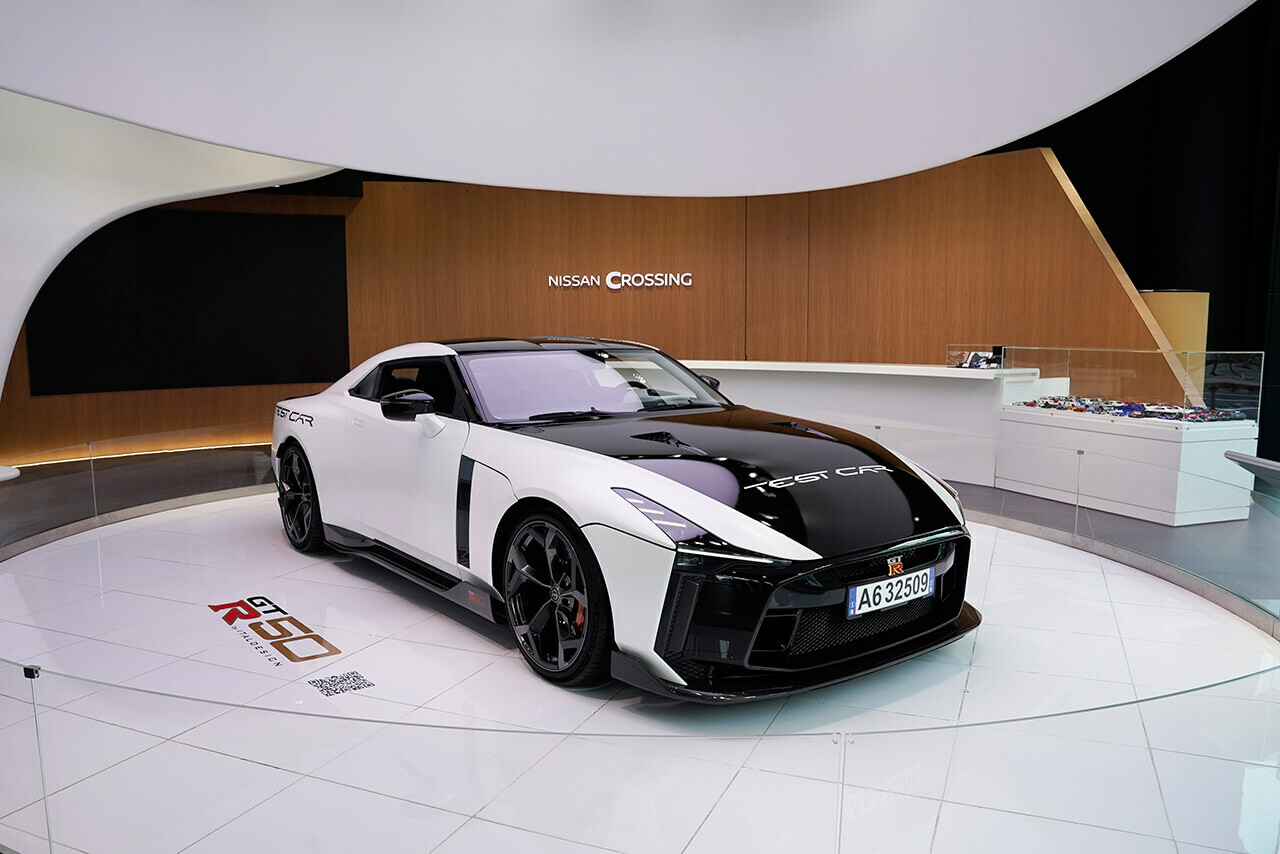 「日産GT-R50 by イタルデザイン」のテストカーが「ニッサン・クロッシング」で期間限定展示！