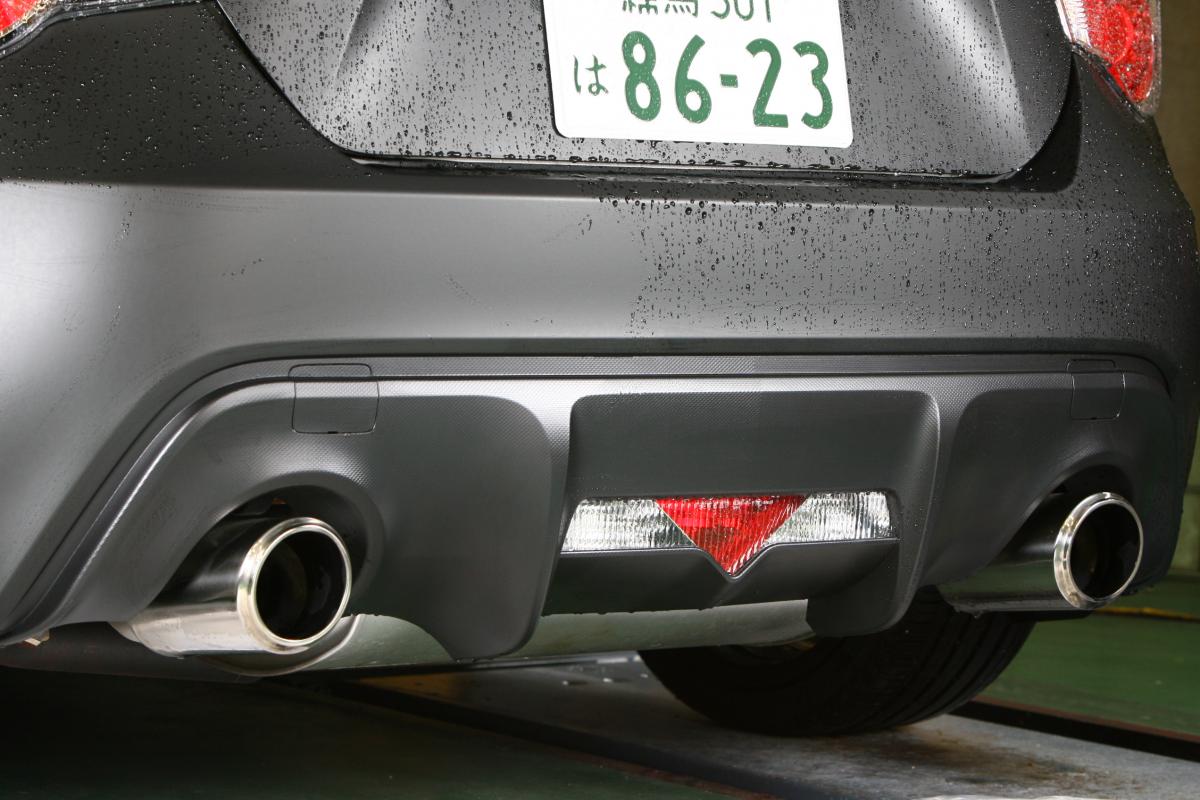 昭和のクルマ好きは 穴が空く のが当然だった いまどきのマフラーが 錆びない ワケ Web Cartop 自動車情報サイト 新車 中古車 Carview