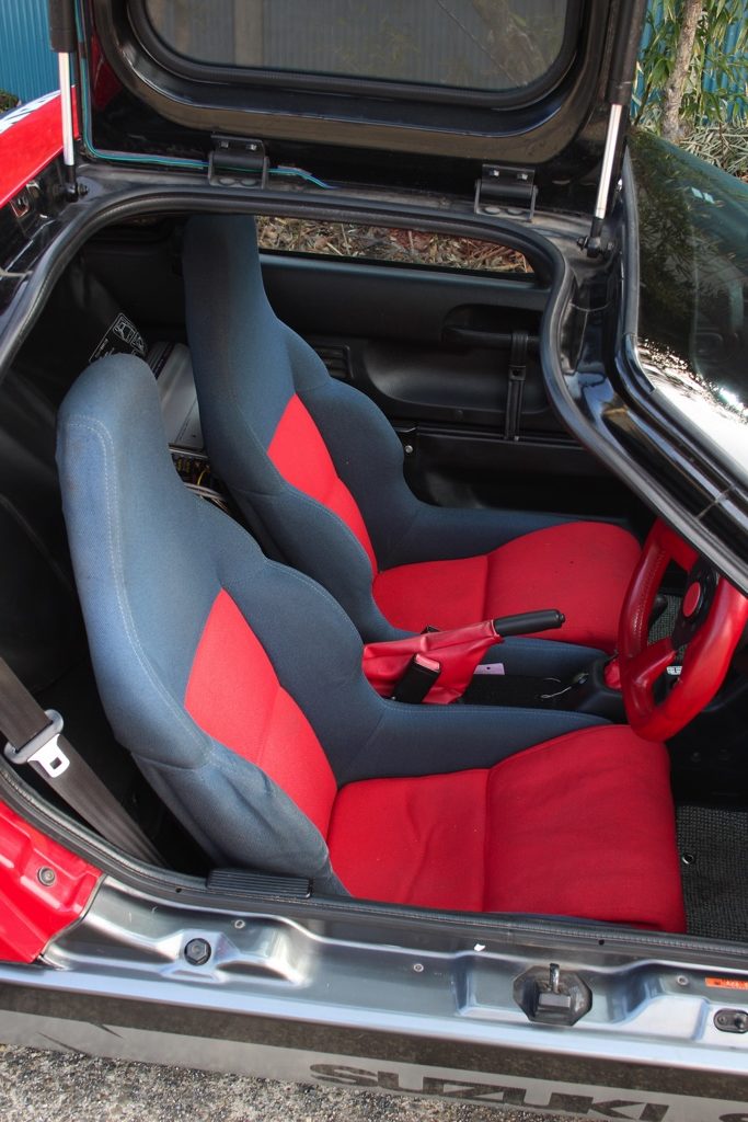 時代を超越したハンドリングマシン オートザムaz 1のバッジ違い スズキキャラ Maniaxcars Web Option の写真 5ページ目 自動車情報サイト 新車 中古車 Carview
