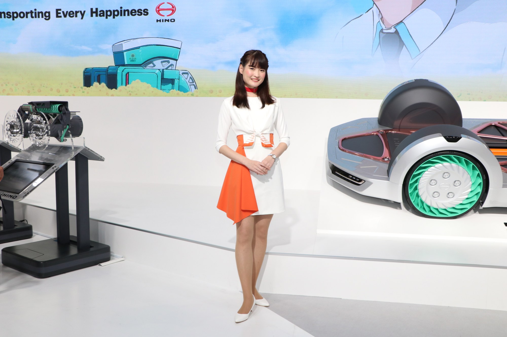 東京モーターショー19 辛酸なめ子のコンパニオン批評 Gq Japan 自動車情報サイト 新車 中古車 Carview