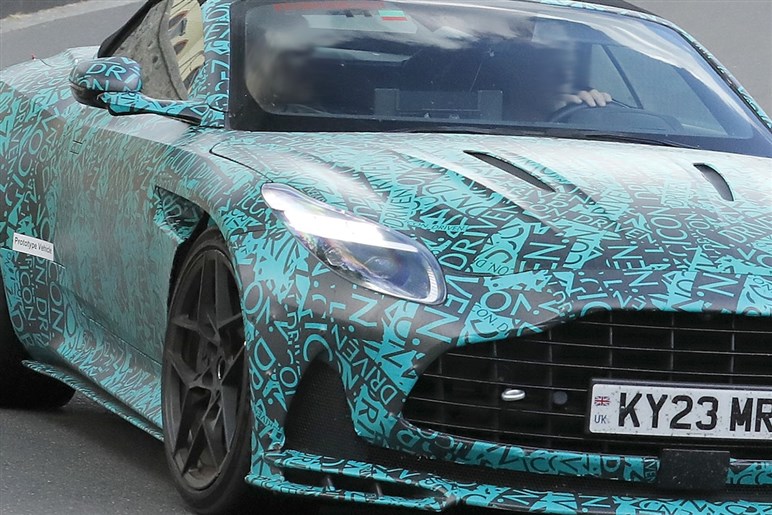 【720馬力超えのモンスター爆誕？】アストンマーティン「DB12」の“Sモデル”がマジで化け物…キミは戦闘機か？