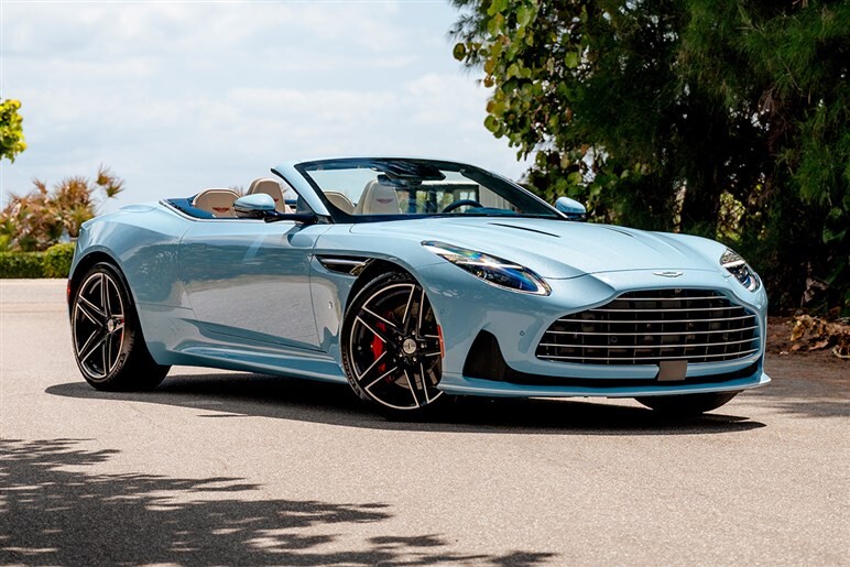 【720馬力超えのモンスター爆誕？】アストンマーティン「DB12」の“Sモデル”がマジで化け物…キミは戦闘機か？