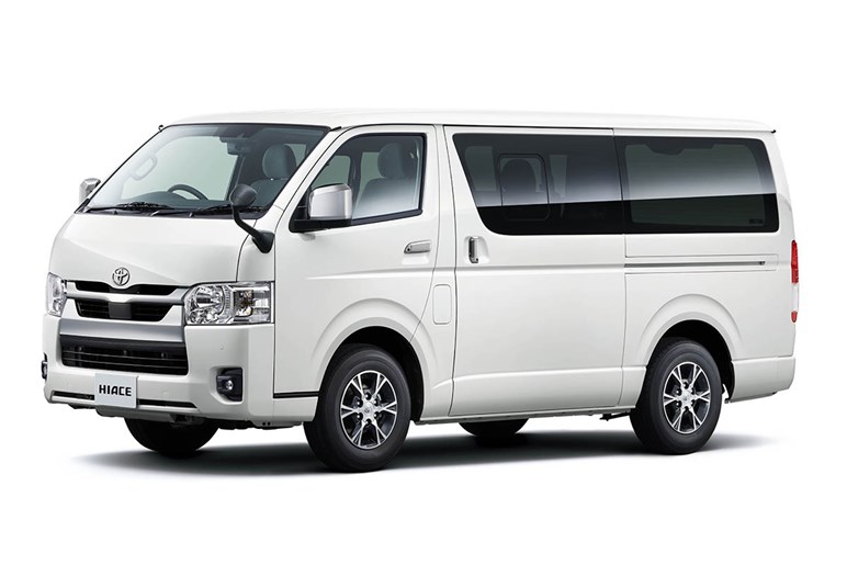 「アルファード」田原工場生産移管で新型「ハイエース」は27年末に登場か。BEV化は必至、現行モデル併売も？
