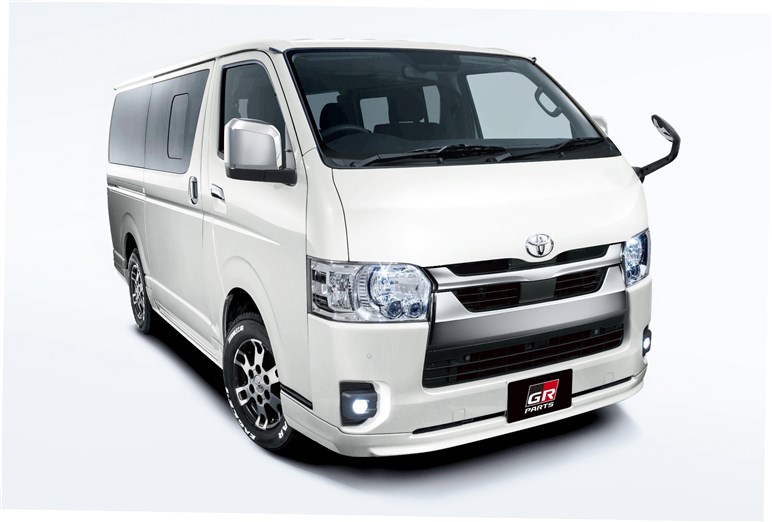 「アルファード」田原工場生産移管で新型「ハイエース」は27年末に登場か。BEV化は必至、現行モデル併売も？