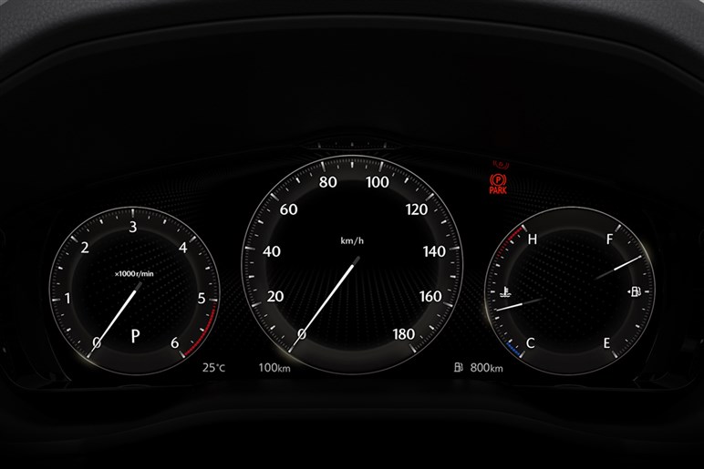 【鳴物入りの登場から約3年】現在の「CX-60」の状況は？ 一部改良で復活も新型「CX-5」登場で正念場に