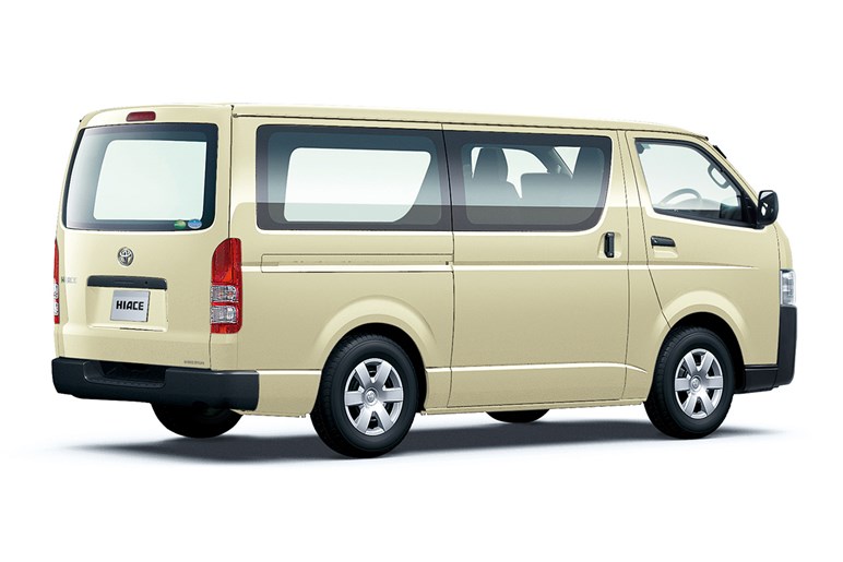 「アルファード」田原工場生産移管で新型「ハイエース」は27年末に登場か。BEV化は必至、現行モデル併売も？