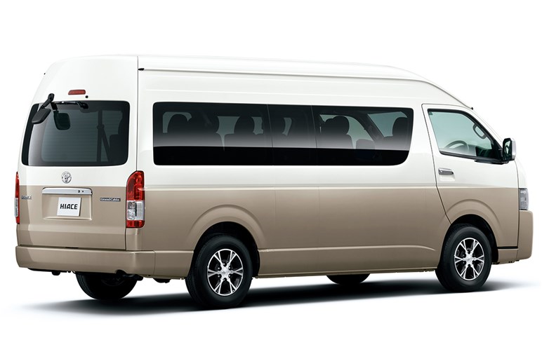 「アルファード」田原工場生産移管で新型「ハイエース」は27年末に登場か。BEV化は必至、現行モデル併売も？