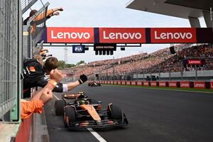 マクラーレンF1、通算200勝達成！　「ブルース・マクラーレンの歩みを受け継げて光栄」とチーム代表誇る