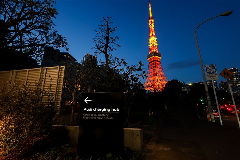 アウディが「売らない」ショールームを日本橋に開設。EV普及のジレンマに挑む都市型戦略とは