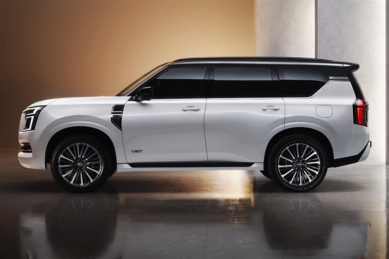 【日産の頂点】「パトロール」はGT-Rに続くブランドの象徴になれるか…ランクルとの比較でユーザーはどう評価している？