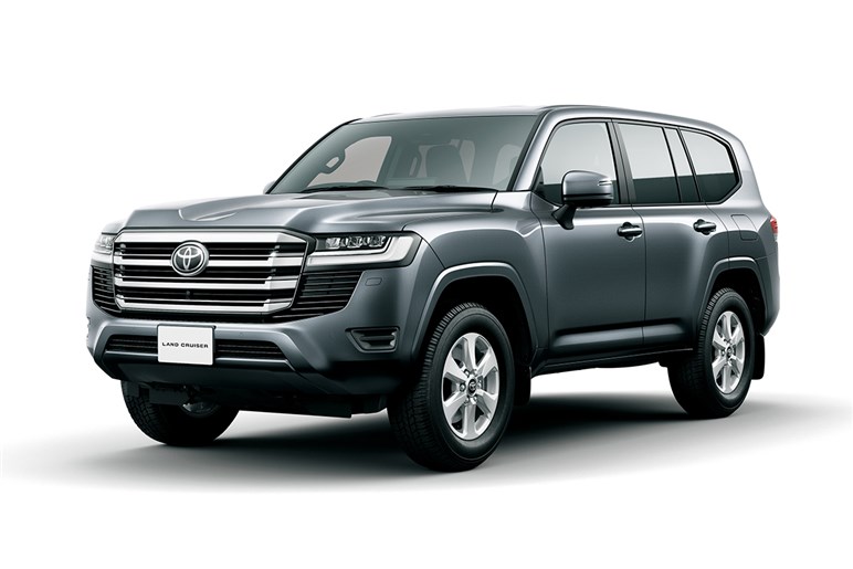 【日産の頂点】「パトロール」はGT-Rに続くブランドの象徴になれるか…ランクルとの比較でユーザーはどう評価している？