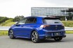 新型「ゴルフR」と「ゴルフGTI」走って楽しいのはどっち？ 渡辺敏史がサーキットで試す【試乗レビュー】