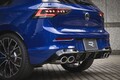 新型「ゴルフR」と「ゴルフGTI」走って楽しいのはどっち？ 渡辺敏史がサーキットで試す【試乗レビュー】