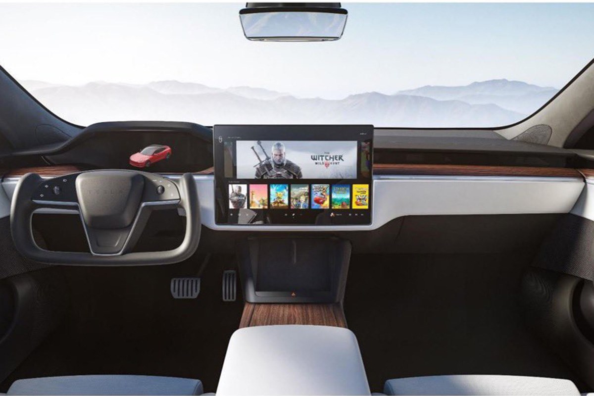 テスラの新型 モデルs はクルマが全自動でシフトする シフトレバーがなくても大丈夫なの Carview 自動車情報サイト 新車 中古車 Carview