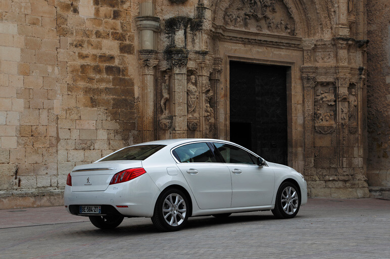 プジョー508海外試乗、胸騒ぎが現実になった