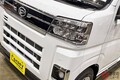ダイハツの「“2階建て”軽バン」に注目！ 全長3.4m級で「大人4人」寝られる「ちいさなワンボックス」!? ルートシックスの軽キャンパー「コンフィII」YCCS2025で実車公開
