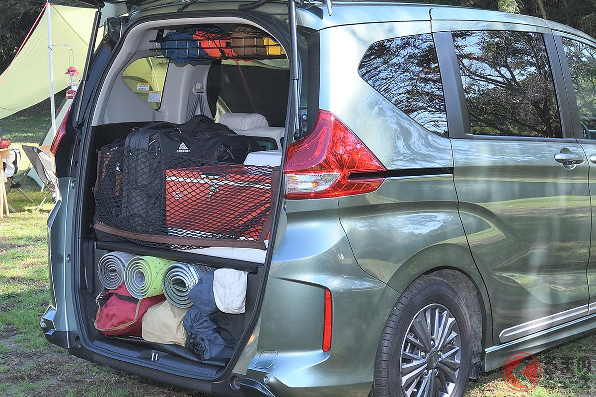 4人分のキャンプ道具をホンダ フリード に積み込める 大量の荷物を効率的に車載するテクニックとは くるまのニュース 自動車情報サイト 新車 中古車 Carview