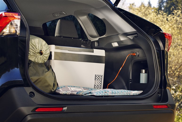 【5月21日発表】トヨタが新型「RAV4」のティザーを公開。予想デザイン、価格、パワトレ…最新情報まとめ