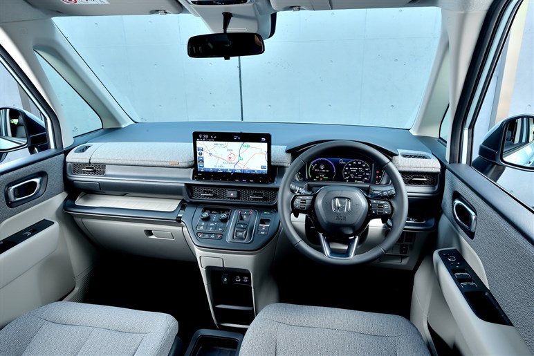 【やっと出た！】 ステップワゴン改良型登場「エアーEX」追加で装備充実！ スパーダには「ブラックエディション」新設定