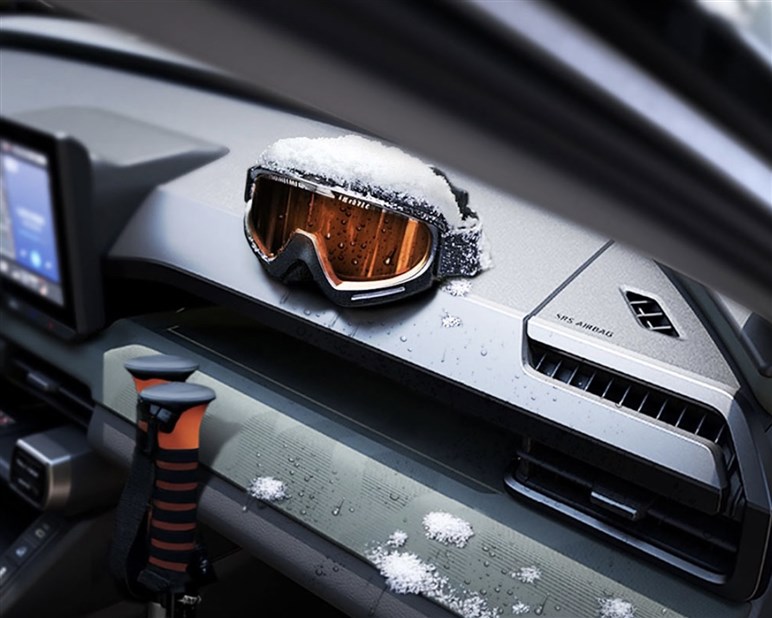 【5月21日発表】トヨタが新型「RAV4」のティザーを公開。予想デザイン、価格、パワトレ…最新情報まとめ