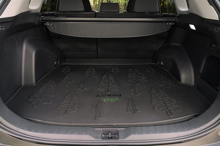 【5月21日発表】トヨタが新型「RAV4」のティザーを公開。予想デザイン、価格、パワトレ…最新情報まとめ