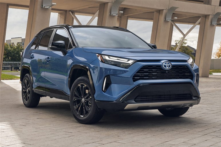 【5月21日発表】トヨタが新型「RAV4」のティザーを公開。予想デザイン、価格、パワトレ…最新情報まとめ