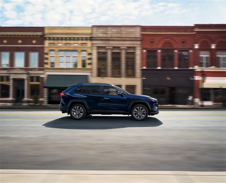 【5月21日発表】トヨタが新型「RAV4」のティザーを公開。予想デザイン、価格、パワトレ…最新情報まとめ
