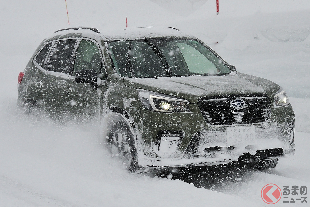 雪道最強の乗用車 スバル新型 フォレスター は雪でも無敵 安定感バツグンの訳は くるまのニュース 自動車情報サイト 新車 中古車 Carview