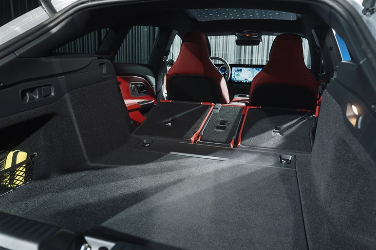 【星型LEDが個性的】新型「CLAシューティングブレーク」発表。BEV仕様は761kmの航続距離を実現…欧州で26年3月発売へ
