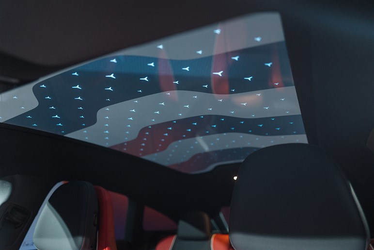 【星型LEDが個性的】新型「CLAシューティングブレーク」発表。BEV仕様は761kmの航続距離を実現…欧州で26年3月発売へ