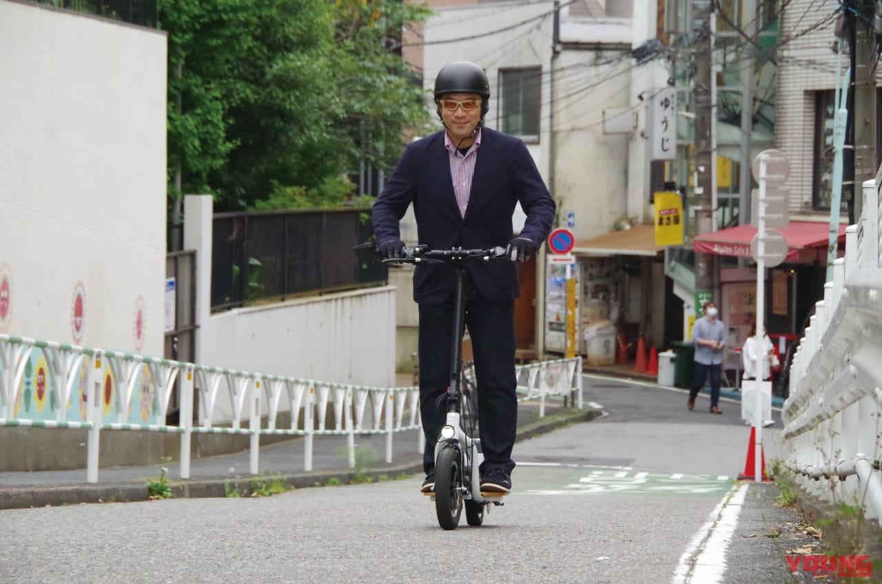 立ち乗り電動スクーター クロススクーター ロム 試乗レポート チョイ乗りが楽しい原付 Webヤングマシン 自動車情報サイト 新車 中古車 Carview